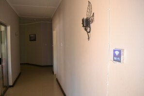 Hallway - Honeybed Lodge (Lusaka)