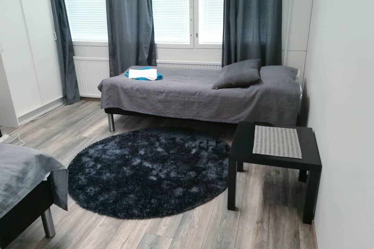 Twin Room, Shared Bathroom | Room amenity