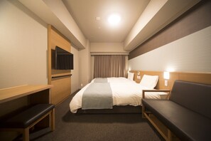 In-room safe, desk, laptop workspace, soundproofing - Dormy Inn Izumo (Izumo)