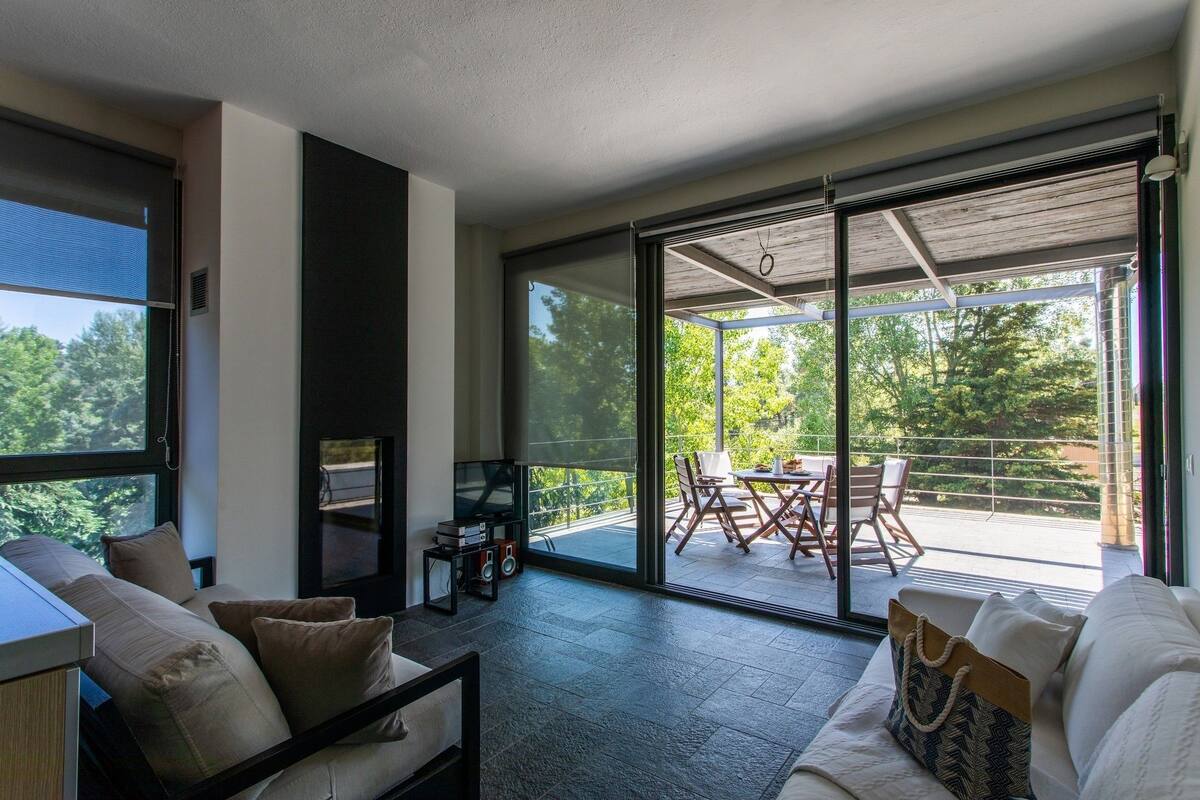 Apartment, 2 Bedrooms | In-room safe, free WiFi