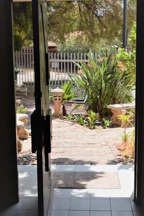 Property grounds - PTA East Guest Rooms (Pretoria)