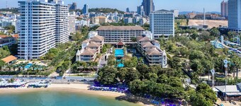 The Heritage Pattaya Beachfront Resort