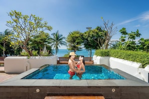 Terrace/patio - The Heritage Pattaya Beachfront Resort (Pattaya)