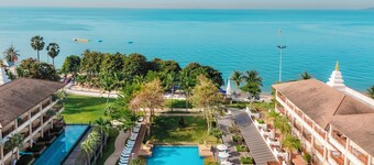 The Heritage Pattaya Beachfront Resort