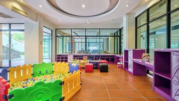 Children’s play area – indoor