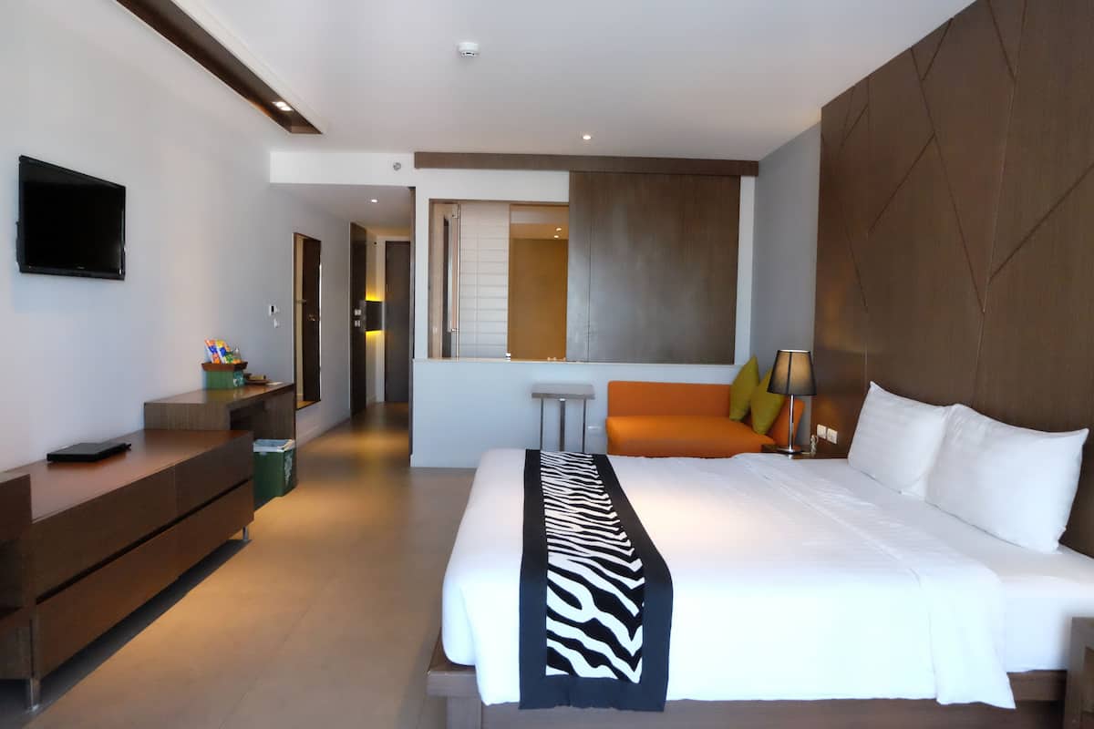 Superior Double Room | In-room safe, desk, blackout drapes, free WiFi
