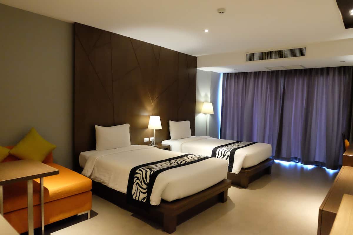 Superior Twin Room | In-room safe, desk, blackout drapes, free WiFi