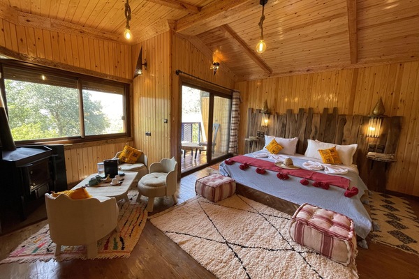 Habitación Grand con 1 cama doble o 2 individuales, 1 habitación, chimenea, vistas al jardín | Ropa de cama de alta calidad, caja fuerte, tabla de planchar con plancha