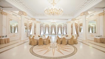 Banquet hall