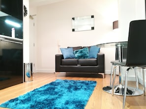 Apartment, 1 Double Bed | In-room dining - iRelocate - Cardiff Bay (Cardiff)