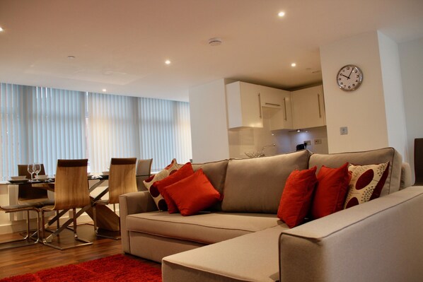 Executive Apartment, 2 Double Beds, Accessible | Living room