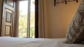 Soundproofing, free cribs/infant beds, free WiFi, bed sheets