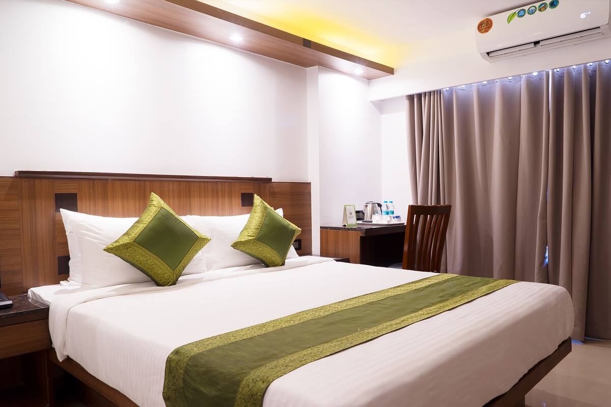 Standard Room | Desk, WiFi (free)