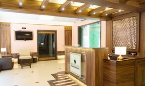 Reception - Treebo Olive Inn Near Bkc (Mumbai)