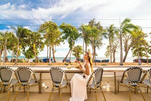 Restaurant - Avalon Beach Resort (Pattaya)