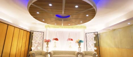 Sảnh tiếp tân