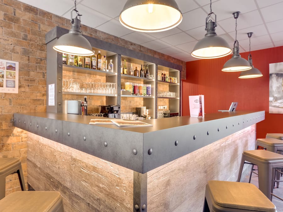 Bar (en la propiedad)