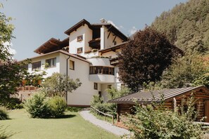 Exterior - Hotel Kreuz (Pfunds)
