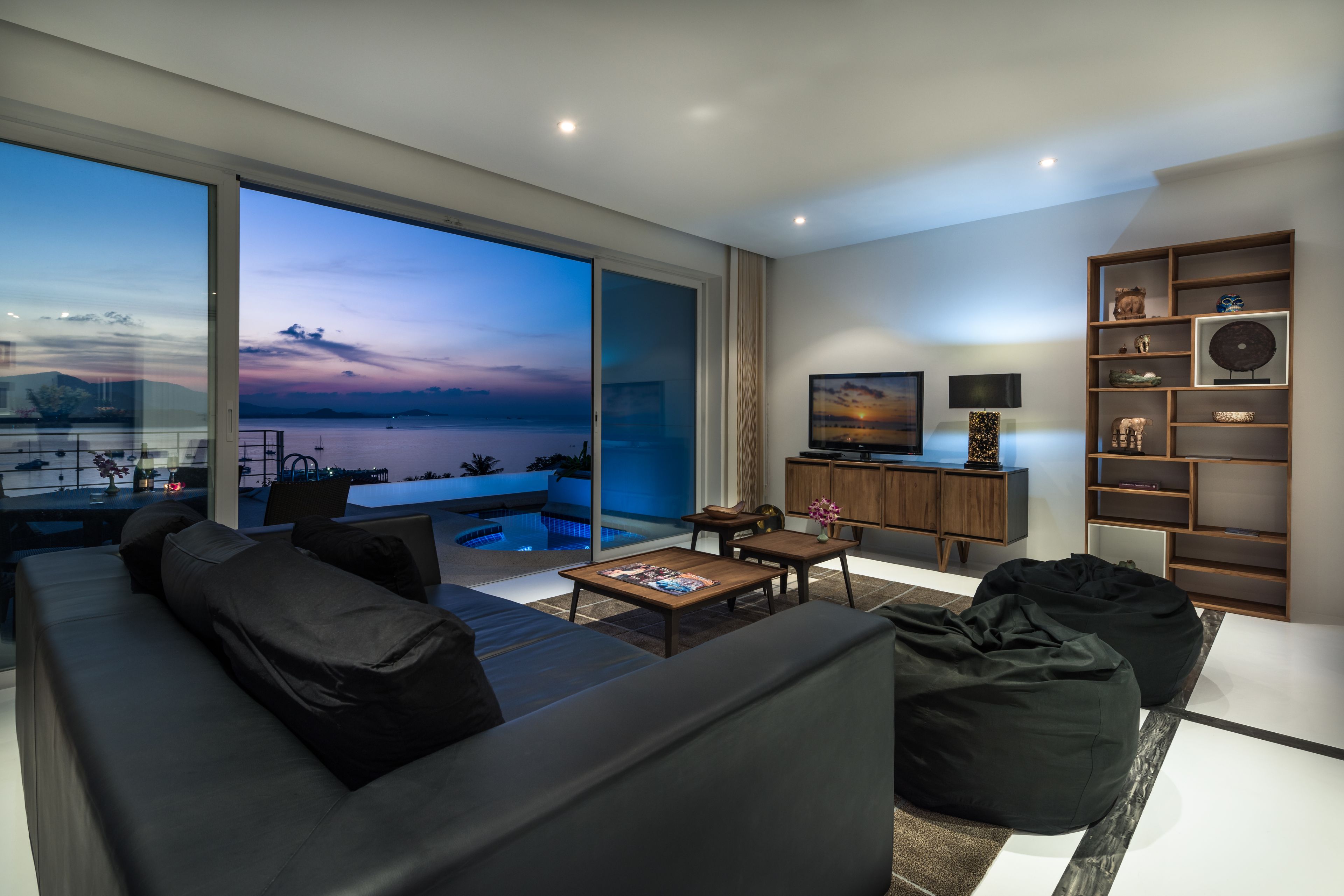 Apartment, 3 Bedrooms, Ocean View, Sea Facing | Living area | 30-inch flat-screen TV with cable channels, TV