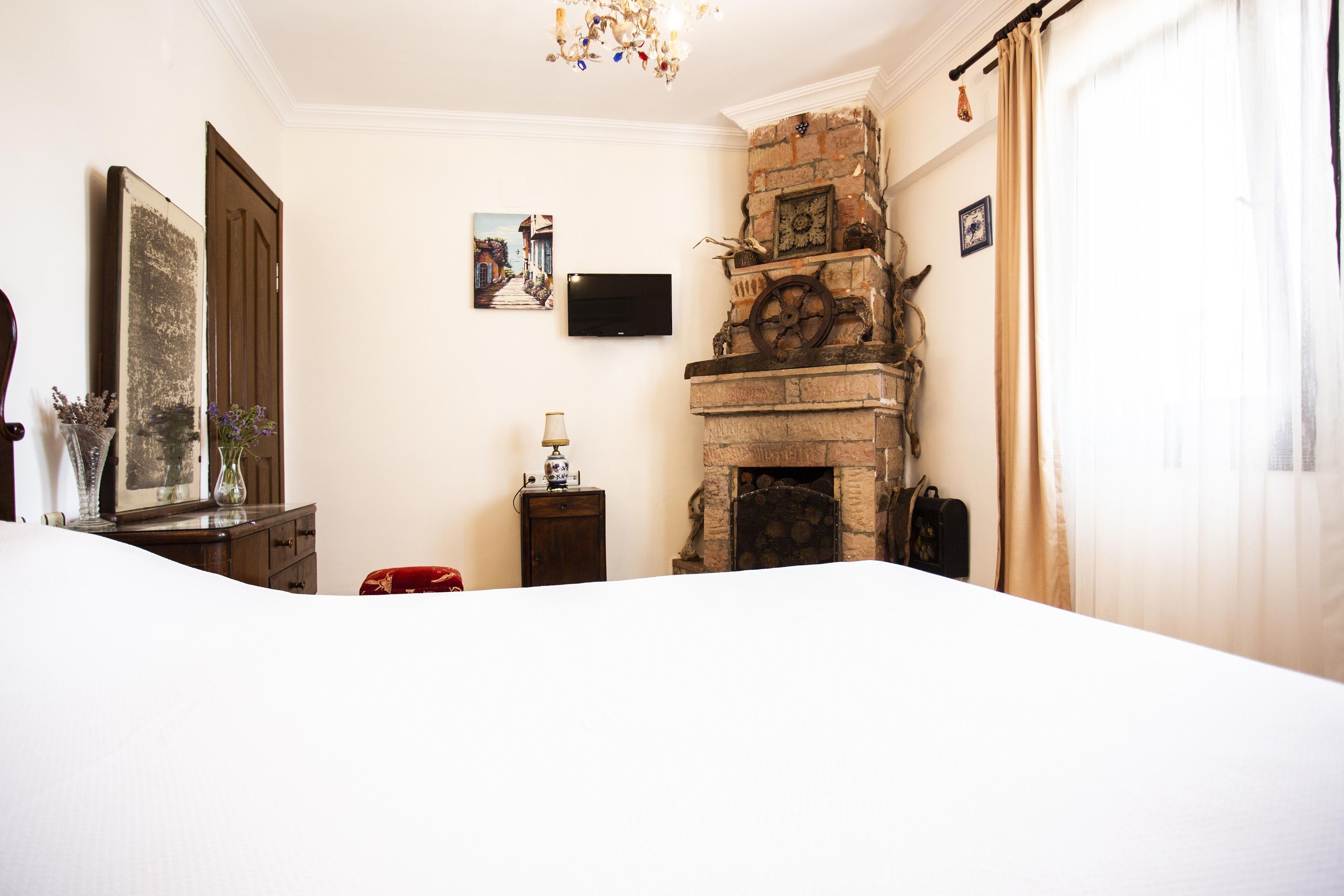 1 bedroom, premium bedding, minibar, blackout curtains