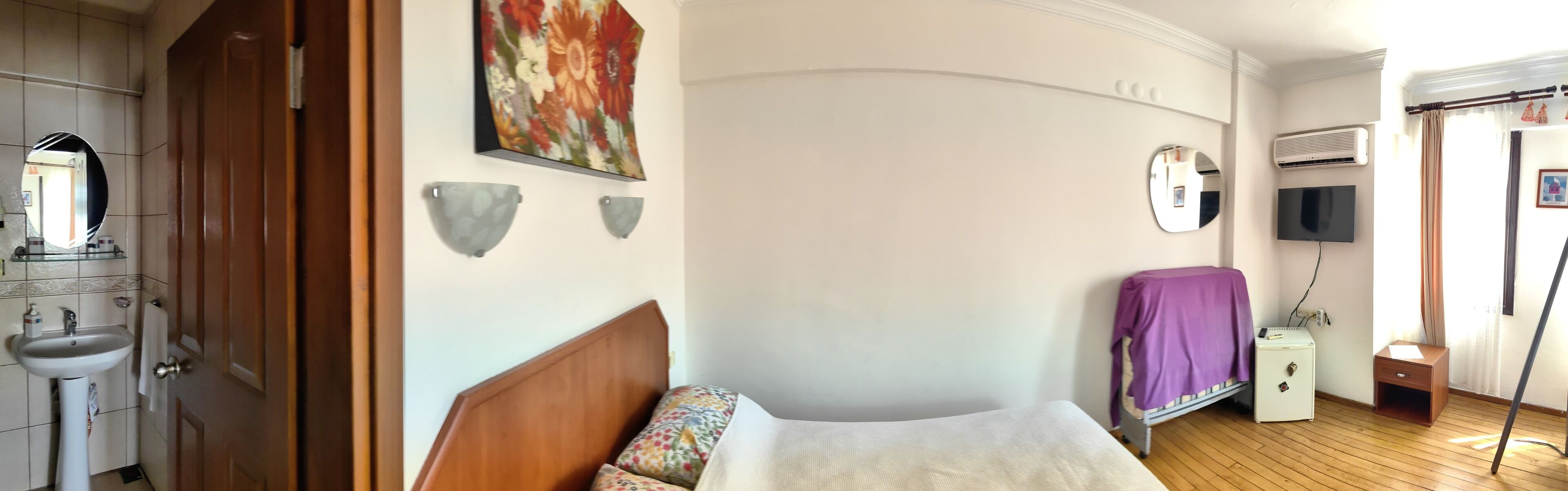 standard double room, non smoking, partial sea view | 1 bedroom, premium bedding, minibar, blackout curtains