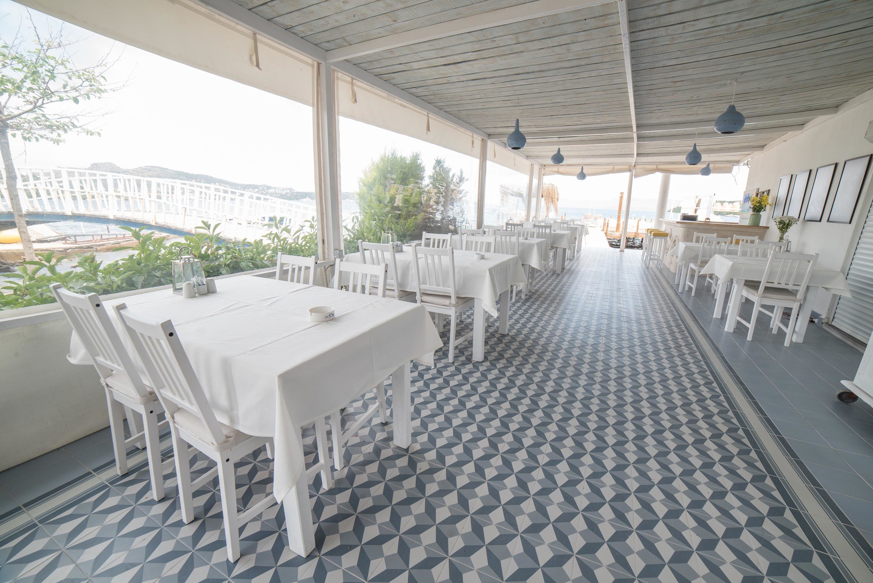 breakfast, lunch served; turkish cuisine, beach views