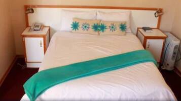 Minibar, desk, free WiFi, bed sheets