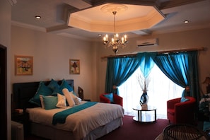 Premium bedding, minibar, desk, free WiFi - Hotel Mount Maluti (Mohales Hoek)