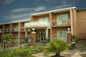Exterior - Hotel Mount Maluti (Mohales Hoek)