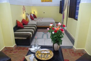 Room (Ouarzazate) | Premium bedding, free cribs/infant beds, free WiFi, bed sheets - Riad Abaca Badra (Marrakech)