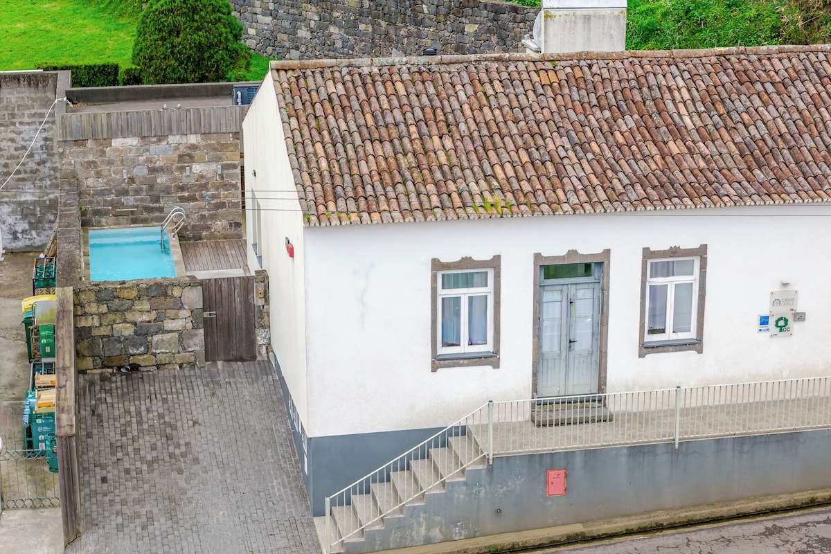 House, 2 Bedrooms
