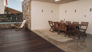 House, 2 Bedrooms | Terrace/patio