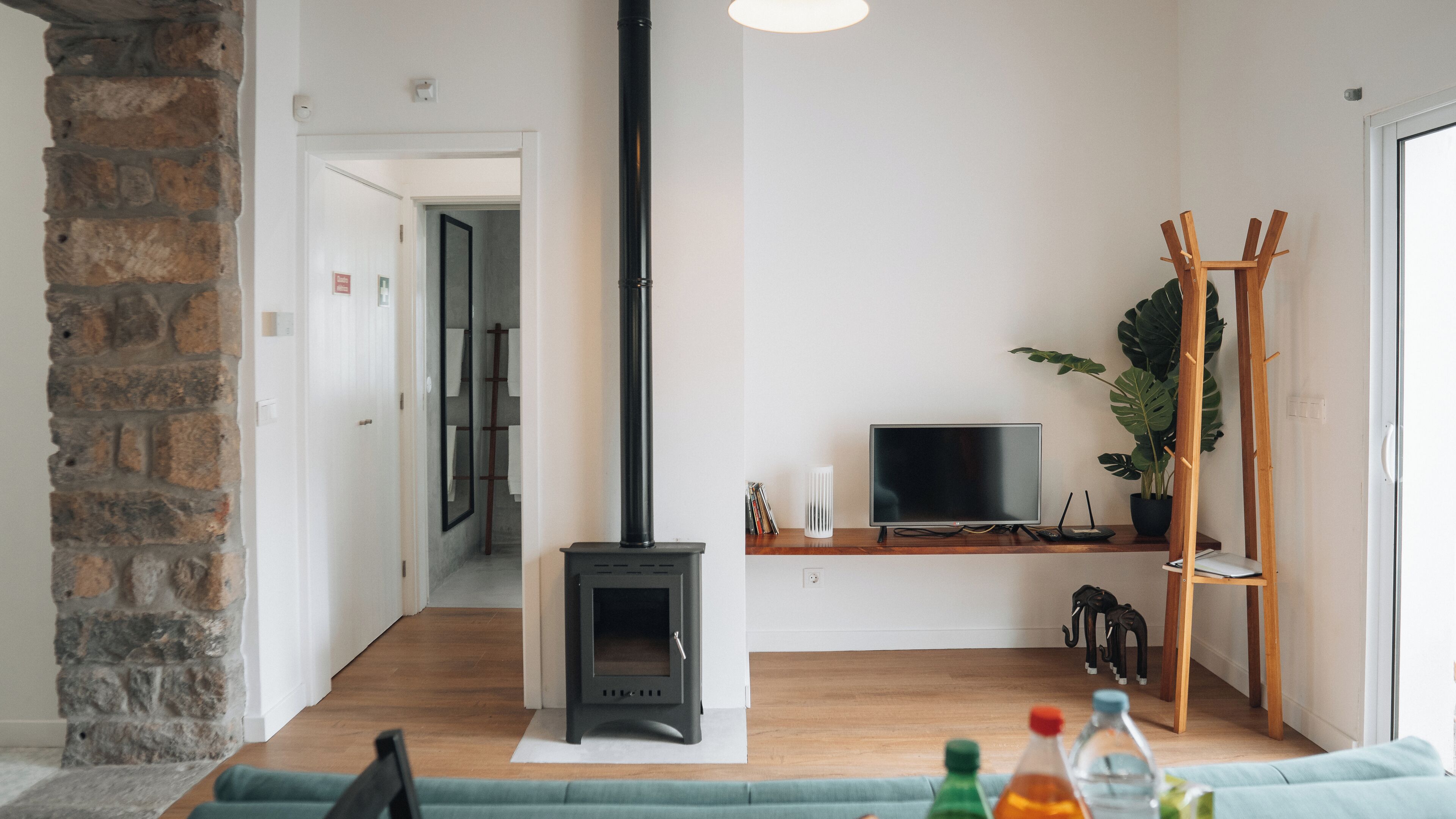 House, 2 Bedrooms | Living area | Flat-screen TV