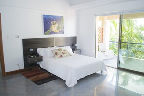 Junior Suite | Frette Italian sheets, hypo-allergenic bedding, down duvets