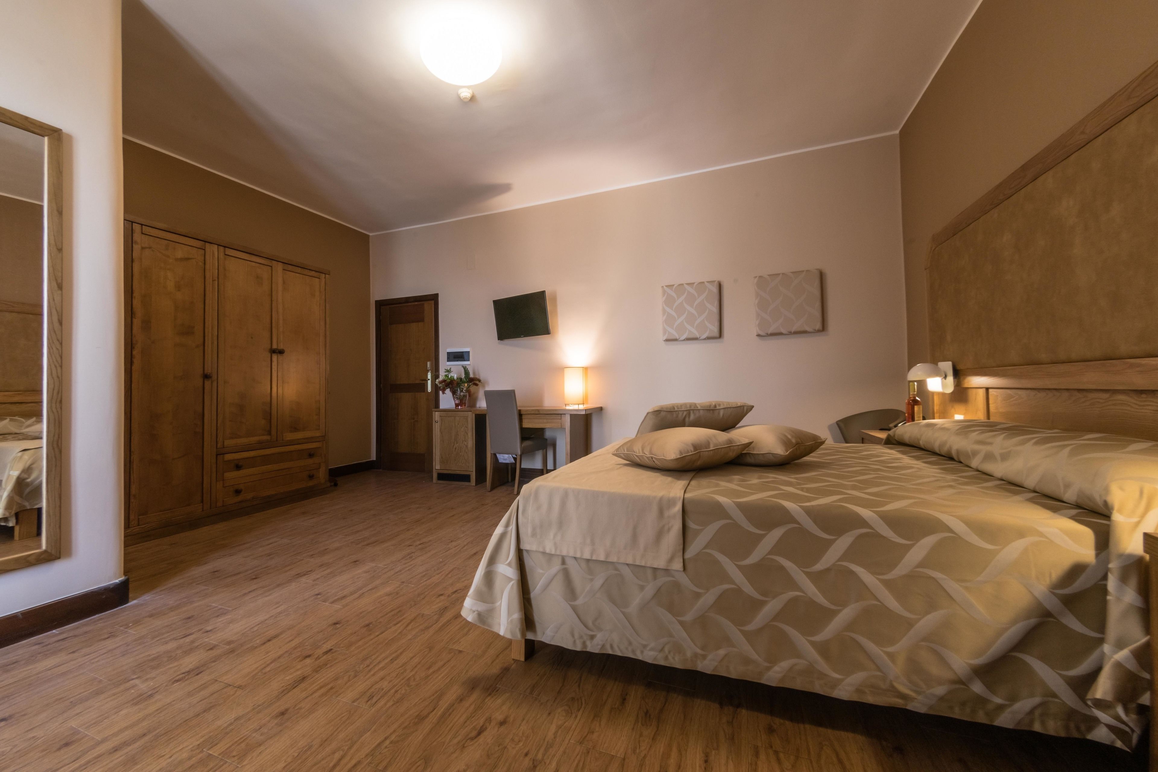 camera matrimoniale basic | minibar, in-room safe, desk, soundproofing