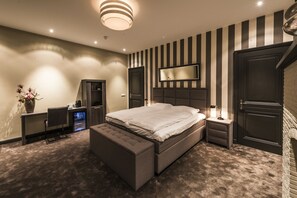 Strykejern/-brett, wi-fi (inkludert) og sengetøy