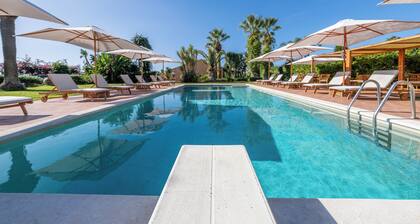 Villa Carlotta Resort