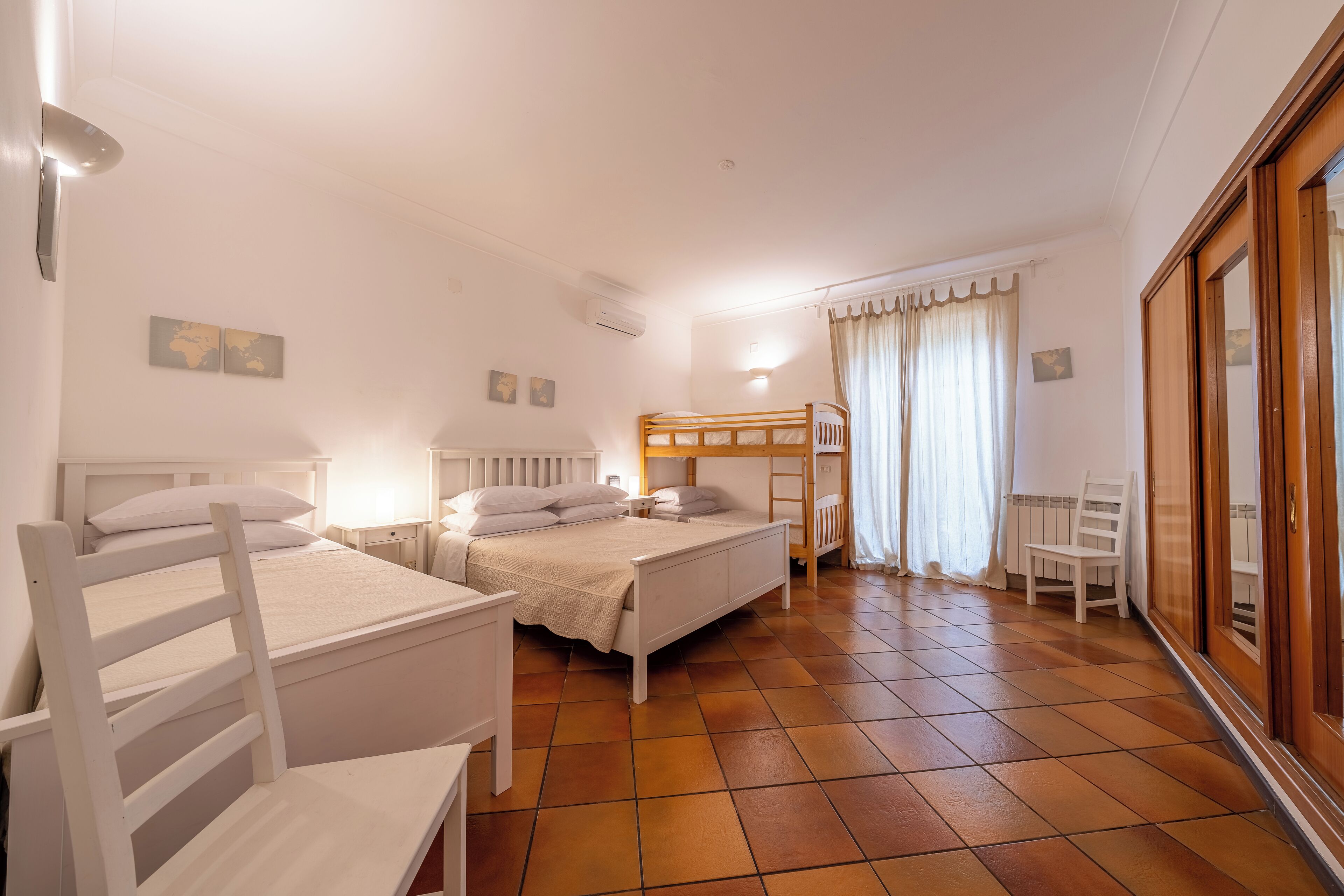 Chambre Confort | Literie de qualité supérieure, minibar, bureau, chambres insonorisées