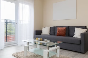 Family Apartment, 2 Bedrooms | Living room - Luxury Two Bed Apartment With Parking - Wolverhampton (Wolverhampton)