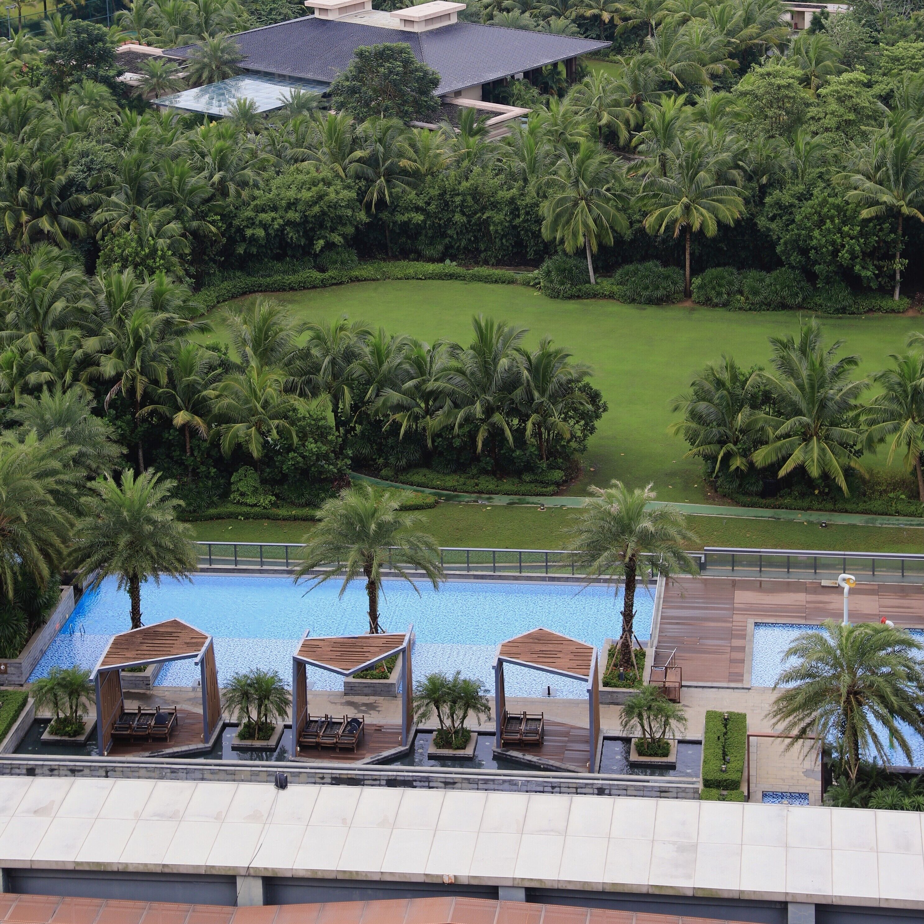 club room, 1 double bed, golf view | view from room