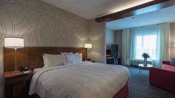 Suite, 1 King Bed with Sofa bed | Hypo-allergenic bedding, pillowtop beds, in-room safe, desk