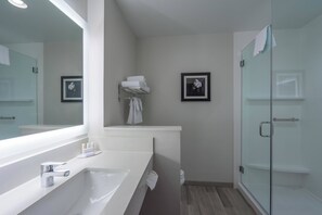 Hair dryer, towels - Fairfield Inn and Suites by Marriott Lubbock Southwest (Lubbock)