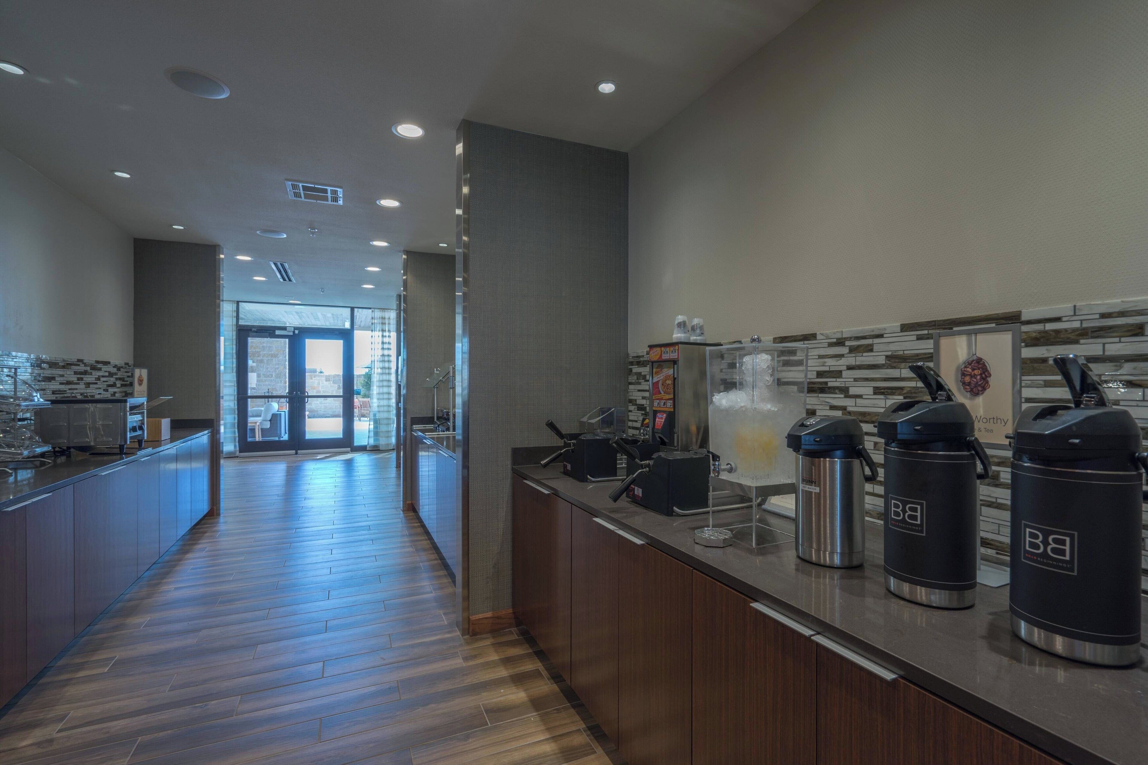 free daily full breakfast