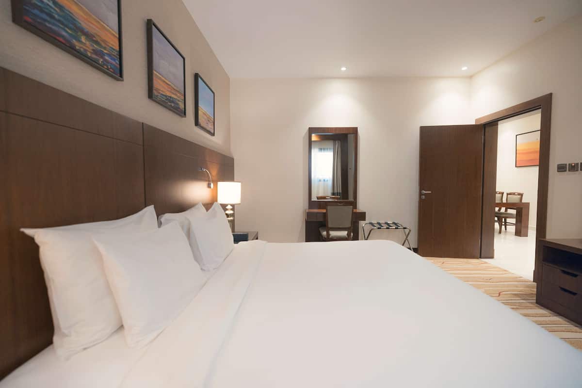 suite, 2 bedrooms | 2 bedrooms, in-room safe, individually decorated, individually furnished