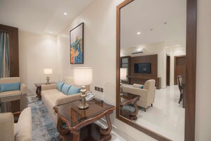 In-room safe, individually decorated, individually furnished, desk