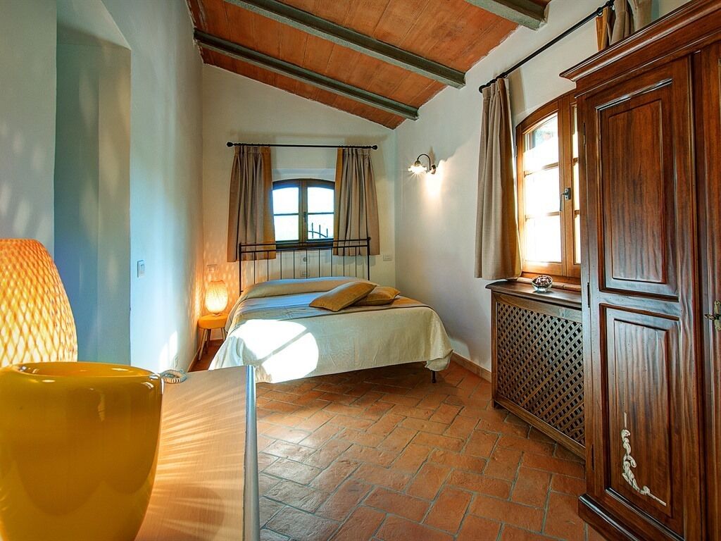 雙人房 (Rosa Gialla)