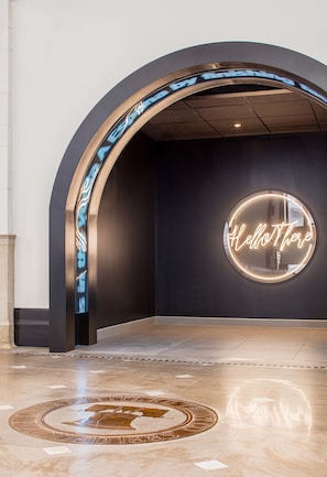 Interior entrance - Aloft Philadelphia Downtown (Philadelphia)