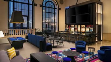 Lobby lounge