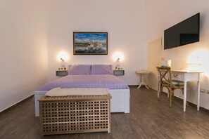 Comfort-værelse til 4 personer | Premium-sengetøj, skrivebord, lydisolering, gratis Wi-Fi