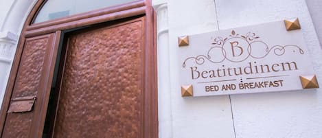 Entrée de l’hébergement